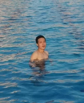 浦东康桥21岁阳光健身男大学生，挣点生活费