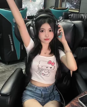 身材高挑态度服务也不错 性价比很高