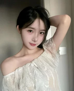 在扬州亲身体验特清纯的妹妹下面嫩得出水