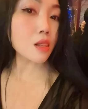 南昌八一广场约会黑丝少妇