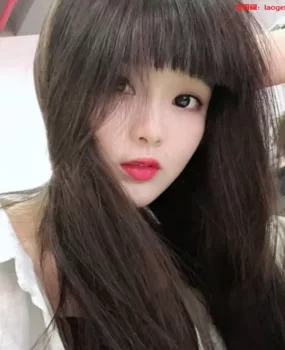 发廊快餐，妹子很整点啊。前面一排足浴店都是，