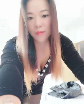 昆山世贸丰满泻火熟女