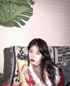 绍兴小骚逼三点粉皮肤超白